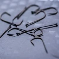 Guru Fine Wide Gape Spade End Barbless Hooks