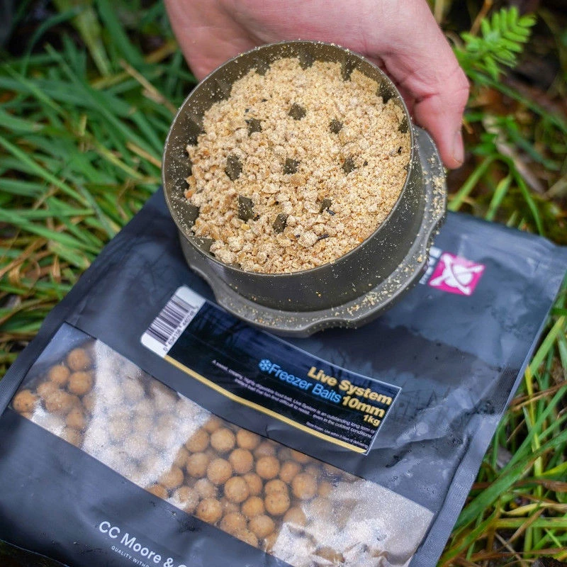 CC Moore Live System Frozen Boilies 1kg 15mm