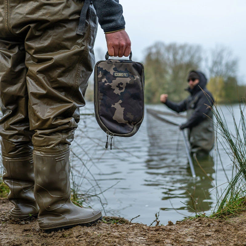 Korda Compac Dark Kamo Scales Pouch